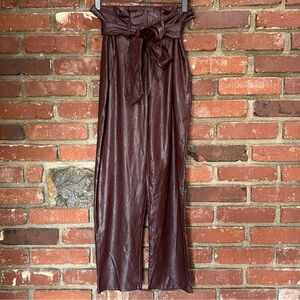 COMMANDO NWT Faux Leather Paperbag Pants in Oxblood medium cropped‎ NWT